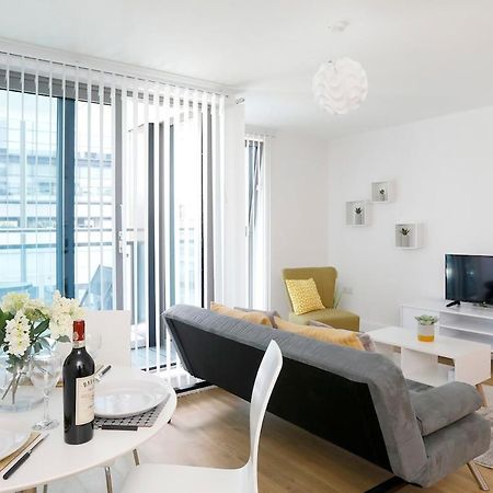 Redhill Queensgate - Modern 1 Bedroom Apartment Exterior photo
