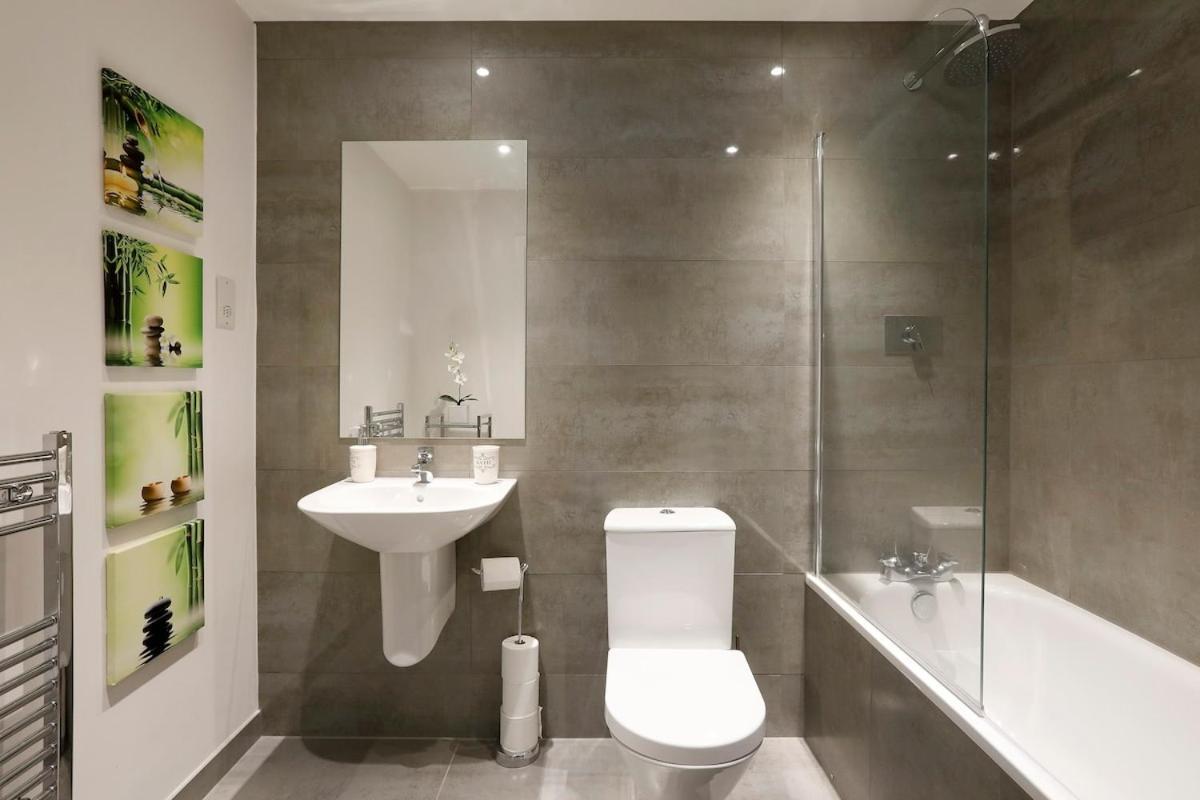 Redhill Queensgate - Modern 1 Bedroom Apartment Exterior photo