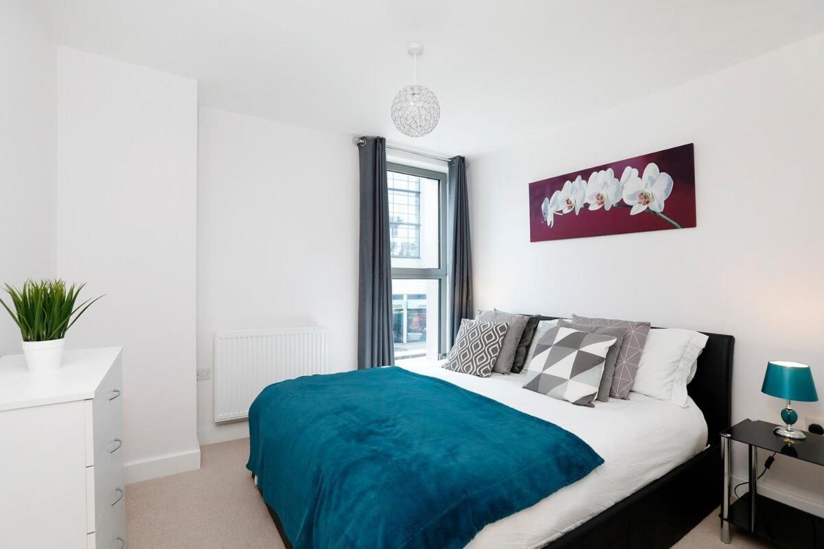 Redhill Queensgate - Modern 1 Bedroom Apartment Exterior photo
